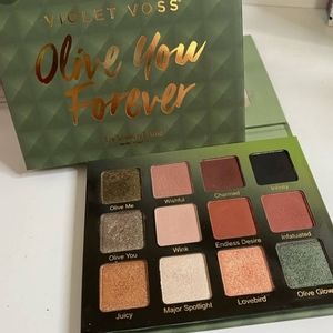 Olive You Forever Eyeshadow Pallet